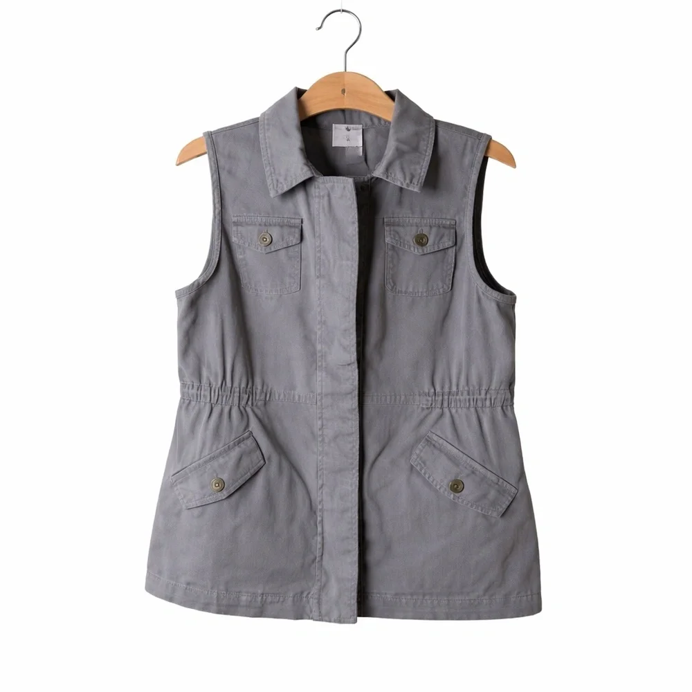 Cat& Jack. Gray Utility Vest. Great Condition. Size Small.